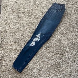 Hi-rise denim jeans